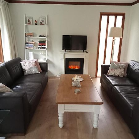 Roodborstje 4 Persoonschalet Putten Bagian luar foto